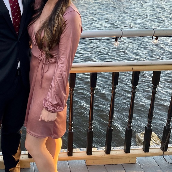 pink long sleeve dress - Picture 2 of 2